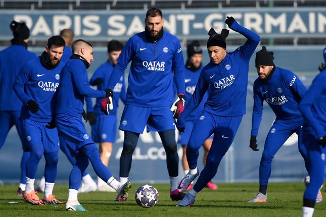 Mbappe-at-PSG-training