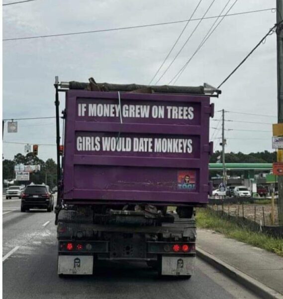 TailBoard - trailer - 911