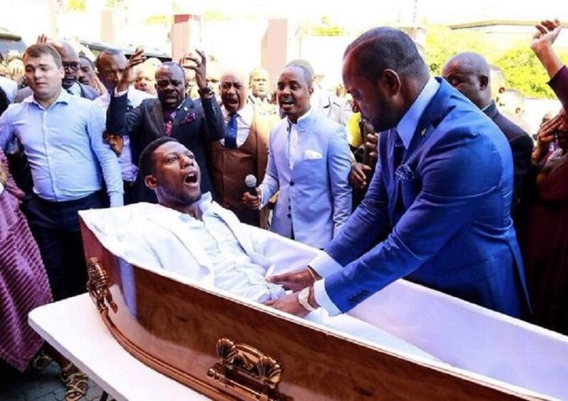 South African pastor Alph Lukau resurrecting dead man