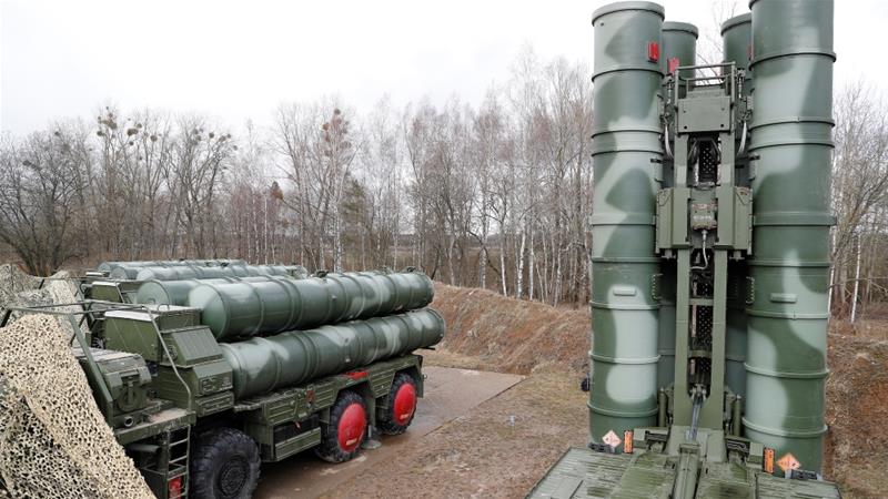 A new S 400 Triumph surface to air missile system seen near Kaliningrad Russia