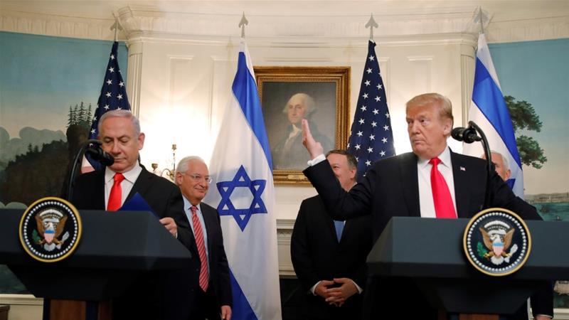 US President Donald Trump gestures as he and Israels Prime Minister Benjamin Netanyahu