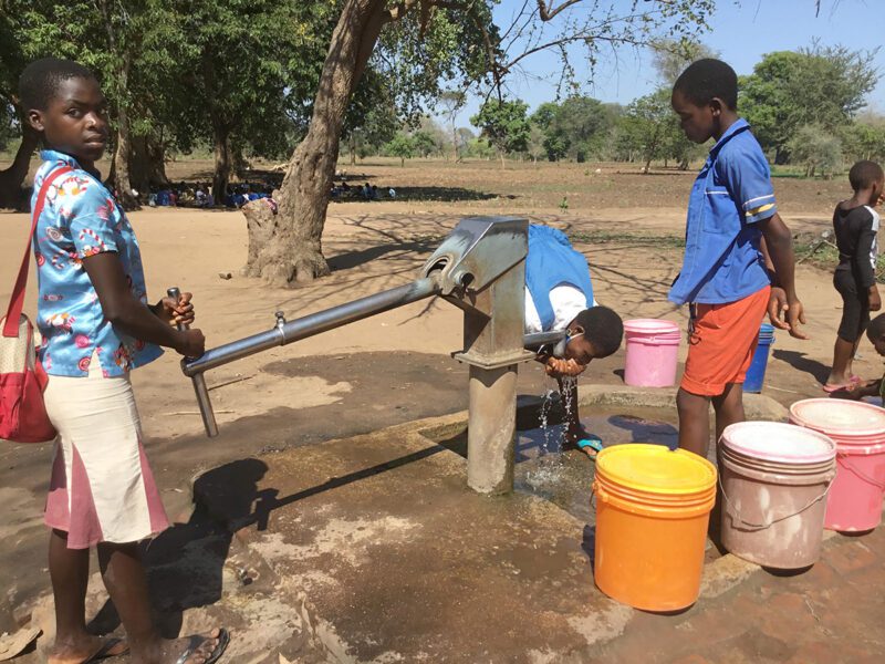 malawi-borehole-1-pumping-water-1200x900
