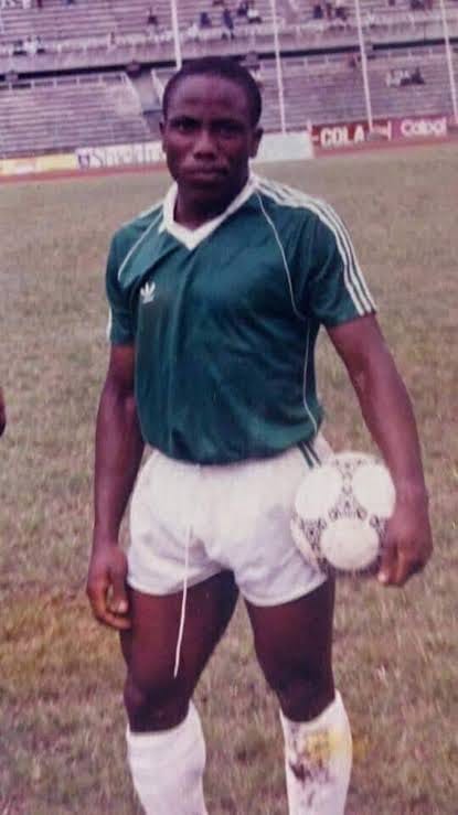 Flying Eagles of the 80s - Opara