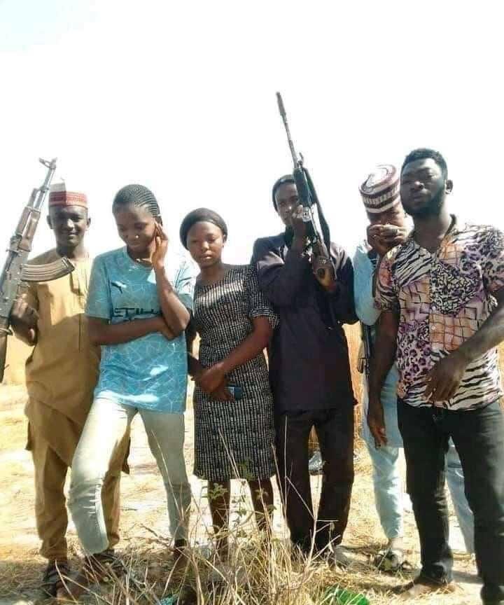 Bandits takes photos with kidnapped corps members