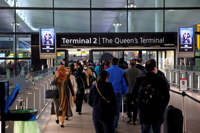 uk-airport-696x464