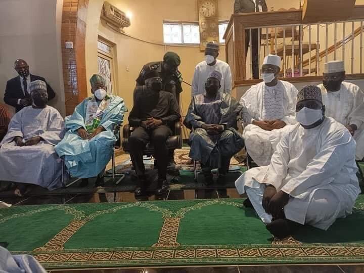 Osibanjo wears shoe into mosque