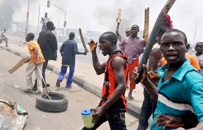 Protesting Nigerian youths