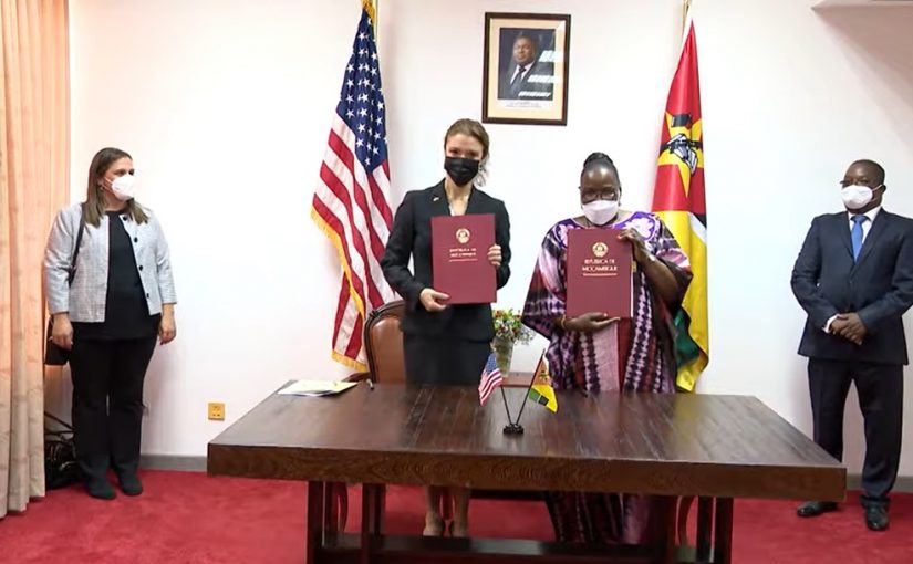 Verónica Macamo Dlhovo and Helen Pataki