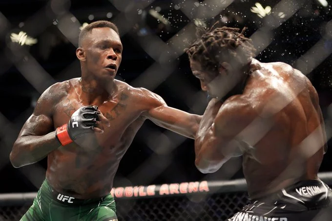 Israel-Adesanya-vs-Jared-Cannonier-5