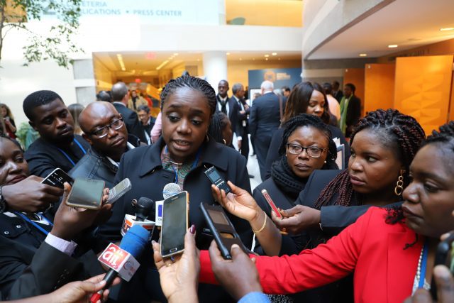 JOURNALISTS INTERVIEWING FMR