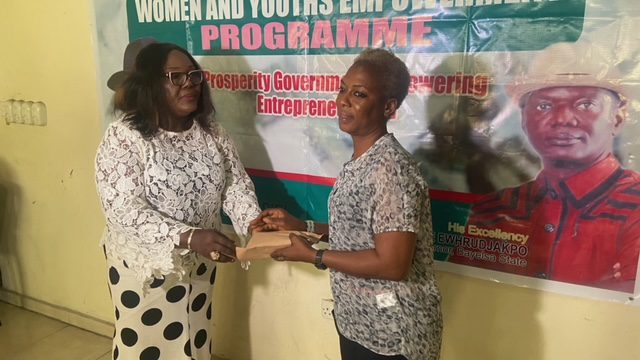 Bayelsa Government Empowers Petty Traders