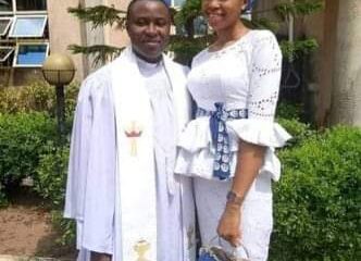 Anglican priest resigns and support polygamy