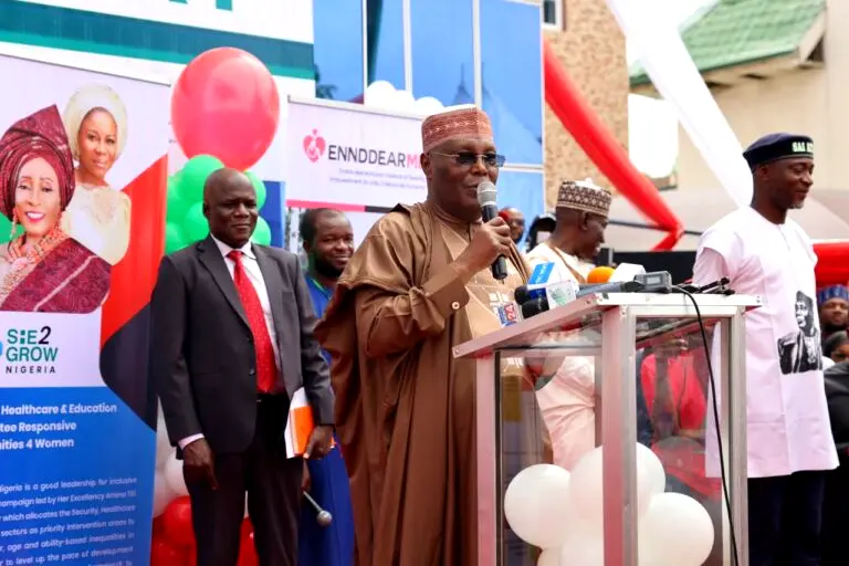Atiku addressing PDP supporters in Bauchi on Wednesday, Oct. 5, 2022.
