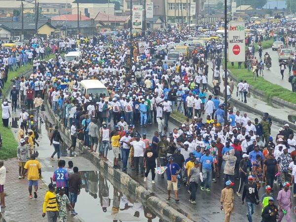 Mc Oluomo and supporters hold rally for APC Presidential candidate, Bola Tinubu, in Lagos State