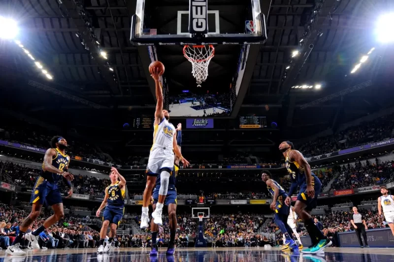 Stephen Curry #30 of the Golden State Warriors shoots the ball during the game against the Indiana Pacers on December 14, 2022 at Gainbridge Fieldhouse in Indianapolis, Indiana