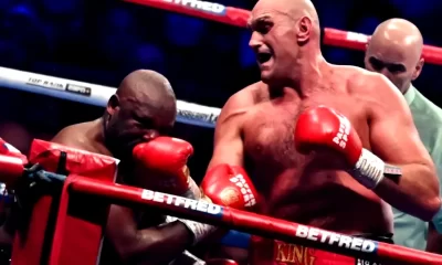 Tyson Fury fights against Derek Chisora