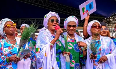 Remi Tinubu and other APC women in a rally