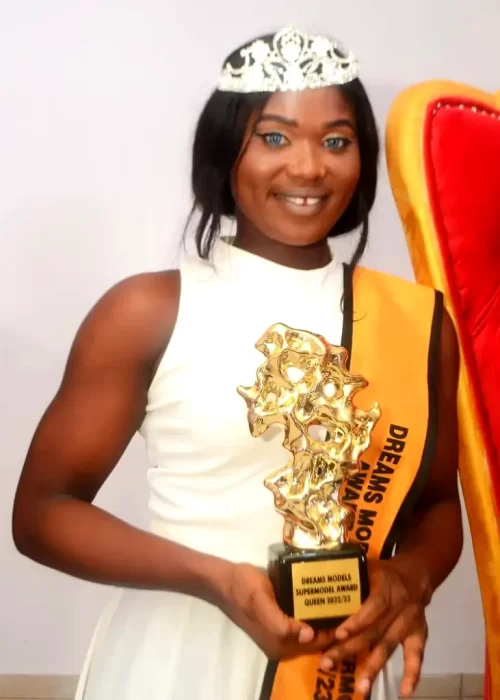 Phina-Martins-731x1024