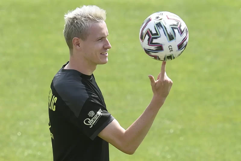 Czech international midfielder Jakub Jankto