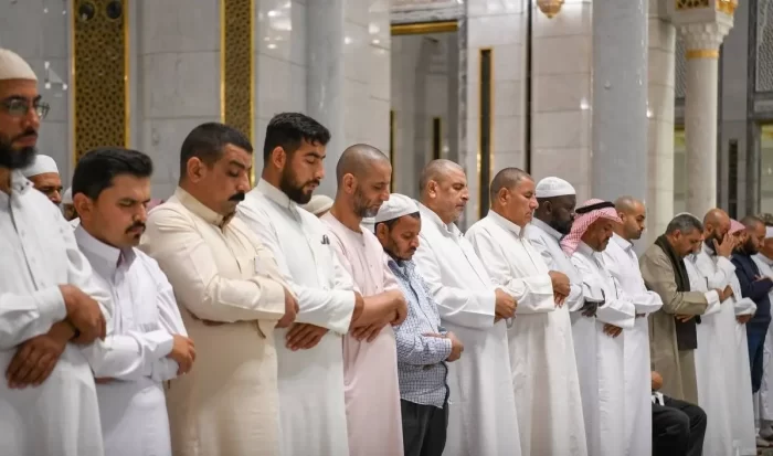Ramadan - Islam and Muslim praying
