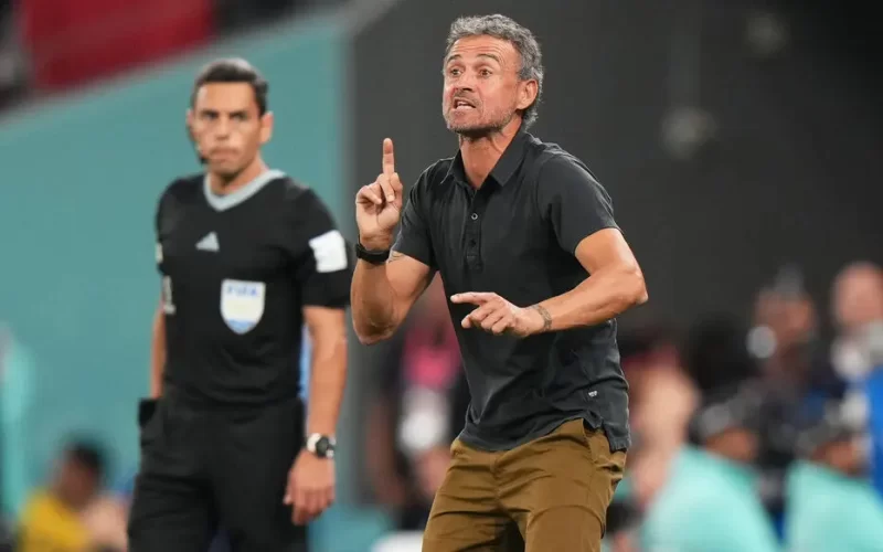 Spain head coach Luis Enrique Martinez during the FIFA World Cup Qatar 2022 match, Round of 16, between Morocco v Spain played at Education City Stadium on Dec 6, 2022 in Doha, Qatar. (Photo by Bagu Blanco / Pressinphoto / Icon Sport) – Photo by Icon sport