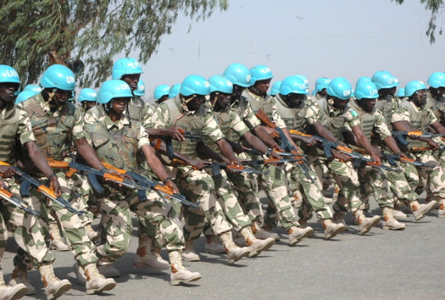 GRADUANDS OF 12 BATTALION NIGERIAN ARMY PRE-DEPOLYMENT TRAINING, DISPLAYING AT THE NIGERIAN ARMY PEACEKEEPING CENTRE (NAPKC) AT JAJI IN KADUNA STATE ON FRIDAY (16/12/11).