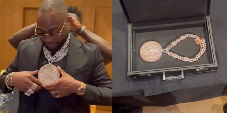 Davido and his Diamond chain