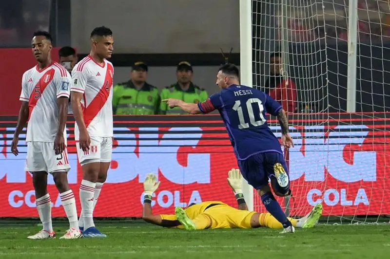 Messi scores for Argentina
