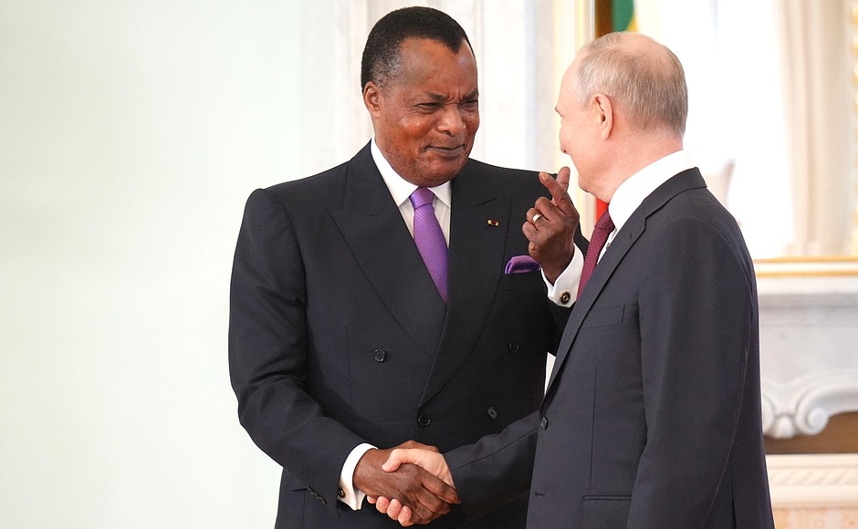 Congolese Sassou-Nguesso with Russian Vladimir Putin