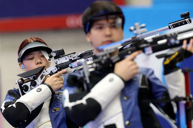 Kazakhstan-duo-Alexandra-Le-and-Islam-Satpayev__ShootingOlyParis2024-2