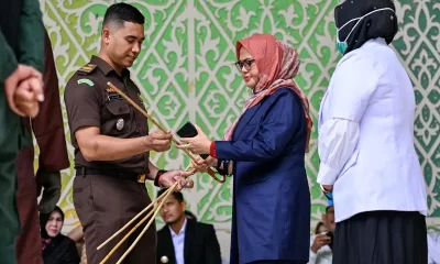 Lovers-publicly-flogged-in-Indonesia-for-sex-outside-marriage