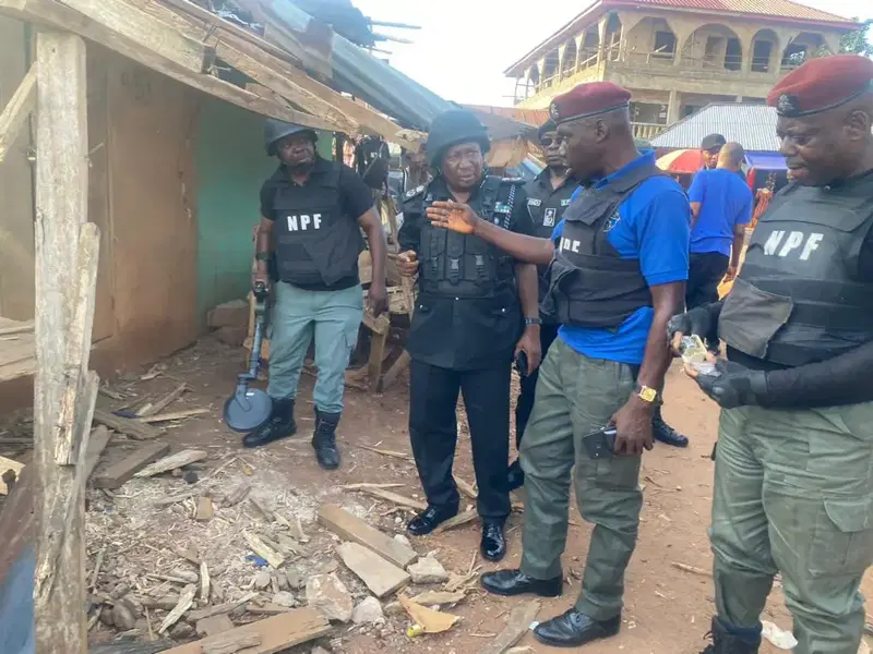 Police, army, insecurity and crisis